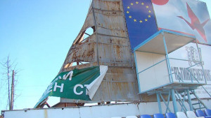 Големи ламарини отнесени от вятъра в Монтана