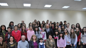 Хорова зала на Общинския детски център ремонтирана за 30 хил