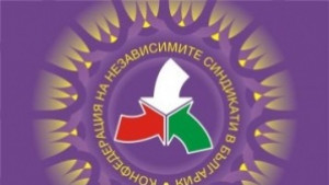 Младежи до 24 години и възрастни над 50 години са