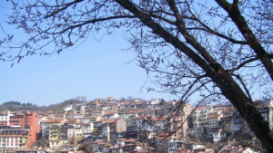 Топло за февруари