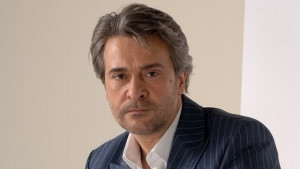 Орлин Горанов излиза на великотърновска сцена