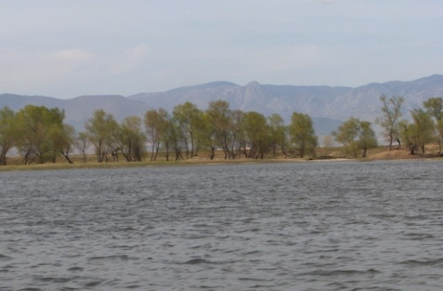 Нивото на река Тунджа при Елхово и Ямбол продължава да пада