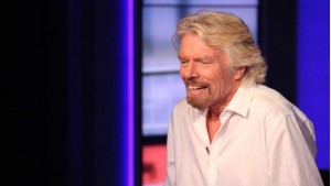 Ричард Брансън започва да строи нов космически кораб за туристи