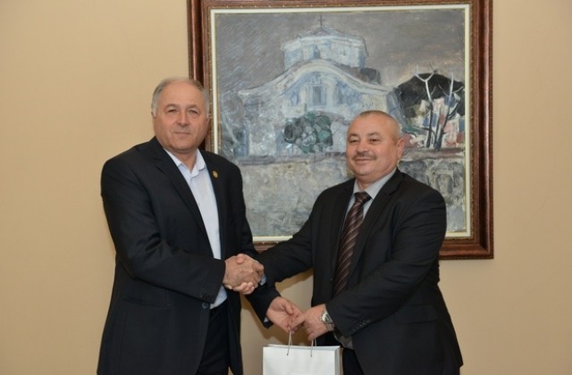 Обсъдиха нови възможности за сътрудничество между община Сливен и район Тараклия