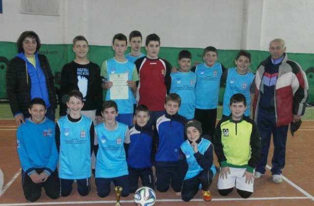 Футболният тим на ПМГ спечели ученическите игри в Кюстендил за 5- 7 клас