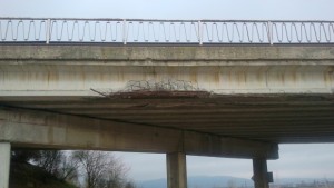 Опасен мост на входа на Казанлък