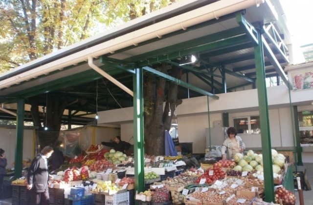 Разчистват района на Зеленчуковата борса от ненужни бараки