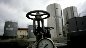 Промишленото производство се е увеличило в края на 2014а