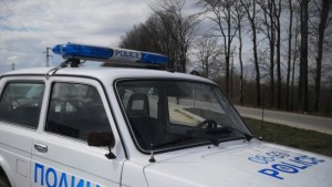 Крадци задигнаха компютър и меден проводник