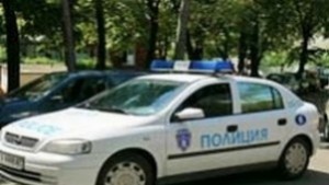 Хлапета откраднаха лада и се гониха с полицията