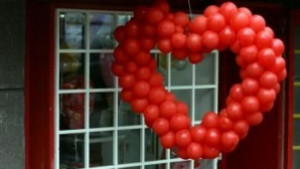 Млади таланти на студио Румина пеят за любовта