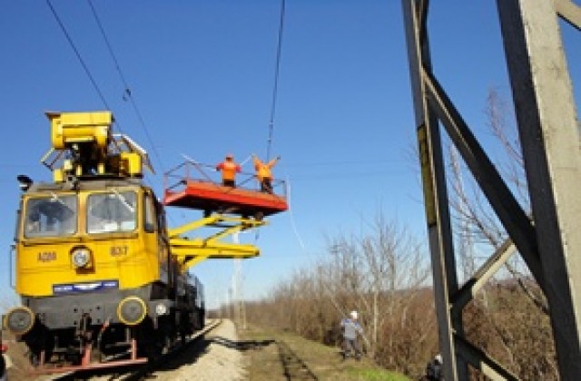 Подмениха участък от въздушната електрическа мрежа