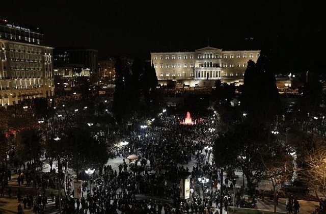 15 000 души се събраха в Атина, за да подкрепят кабинета на Ципрас