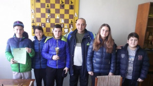 Учениците от II ОУ Даскал Димитри и ПМГ са 1