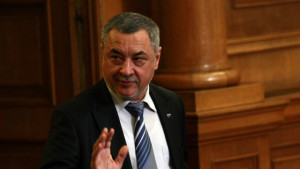 Патриотите искат да се забрани износа на обла дървесина за