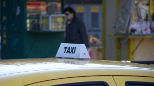 Клиент опита да ограби таксиметров шофьор