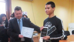 Касова бележка за 167 лв донесе награда на ученик от