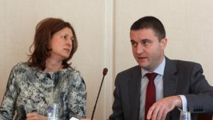 Външната комисия в НС всъщност одобрила новия заем грешно преброили