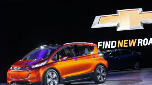 Дженерал Мотърс атакува с масов електромобил