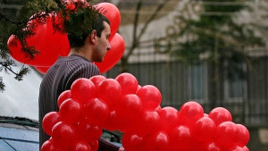 Светът отбелязва Деня на влюбените