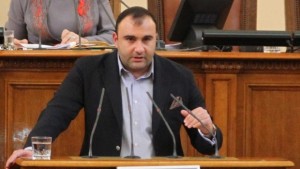 Депутатът Л Владимиров пита министър за пътя РусеТърново