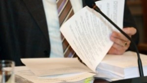 Подписани са първите два договора за саниране на жилища в