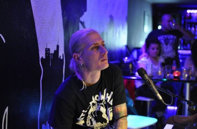 Савов направи видео премиера на Искаш ли навръх Св. Валентин