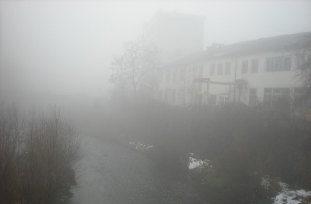 На места видимостта е до 50 метра