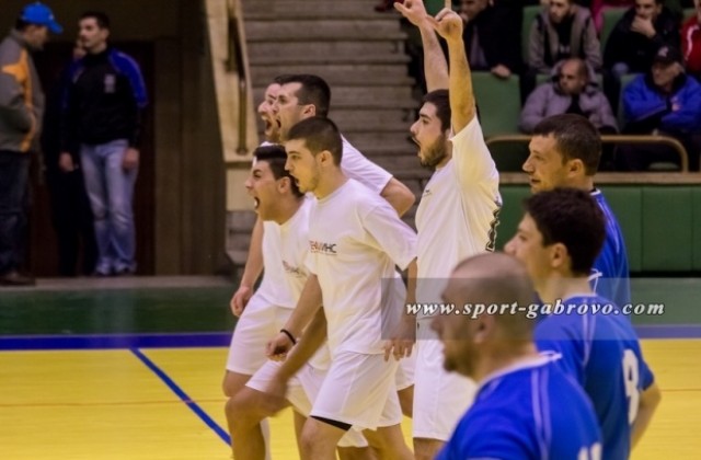 Барса и Стеф-Венци инс играят на финала на 23-я турнир по минифутбол