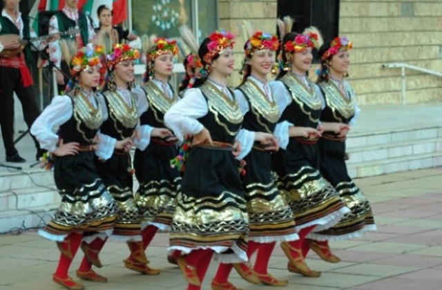 Награди за най-атрактивен костюм на карнавала за Сирни заговезни