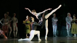 Първите солисти на Националния балет гостуват в Лебедово езеро