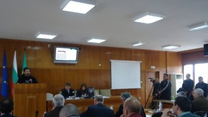 Нерви и напрежение между протестиращи и управляващи по време на