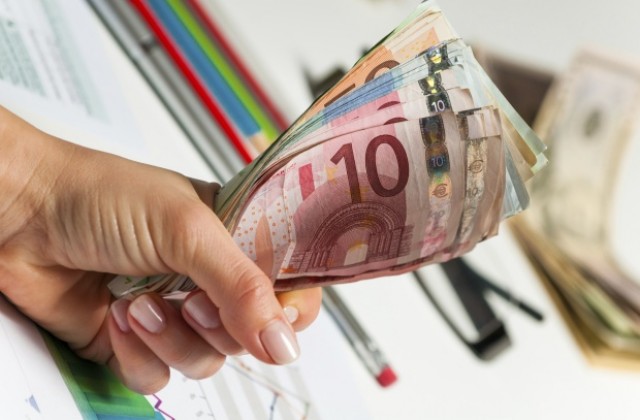 Бюджетните икономии срещу европейското общество