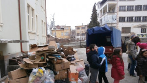 Габровските ученици спестиха на природата 3 тона отпадъци