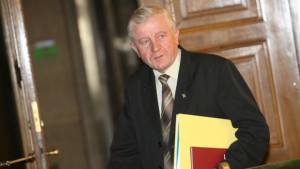 АБВ Не санирането а развиването на икономиката трябва да е