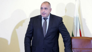 Борисов загатна за оставка ако НС не одобри заема от