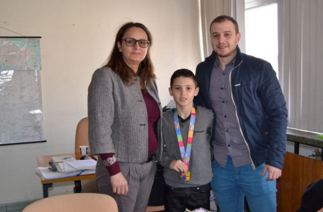 Община Казанлък отличи европейския шампион по таекуондо Павел Бояджиев