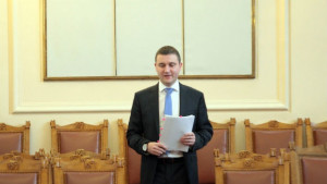 Скандали белязаха дебата за 16те млрд заем