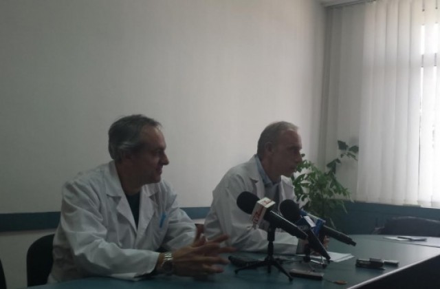 Изплащат до дни част от заплатите на работещите в болницата