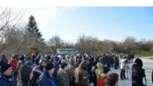 Работници в КРЗ Флотски арсенал излязоха на протест в подкрепа