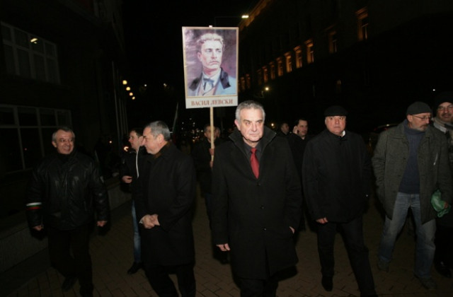 Симпатизанти на Патриотичния фронт почетоха гибелта на Апостола