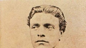 Почетен караул пред паметната морена на Апостола