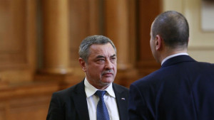 Комисия в НС начело с Валери Симеонов ще нищи състоянието