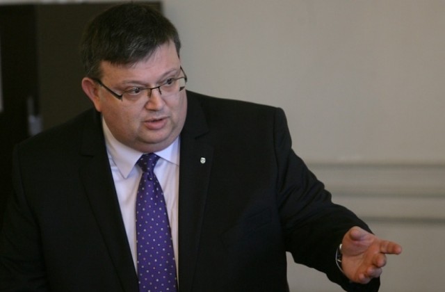 Главният прокурор Сотир Цацаров ще посети ВТУ