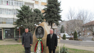 Десетки павликенчани се поклониха пред Васил Левски