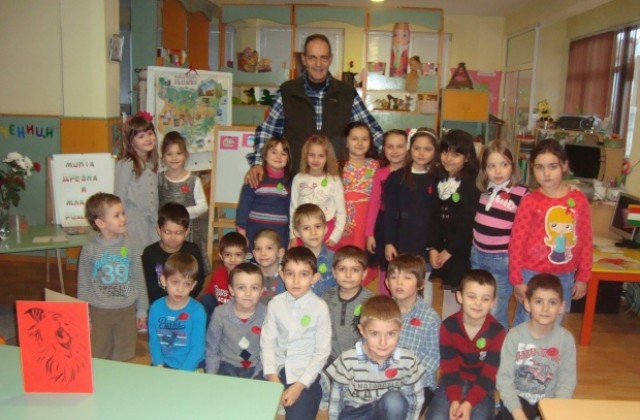 Деца от ЦДГ Соня станаха най-малките членове на ЛРД Сoкoл 1884