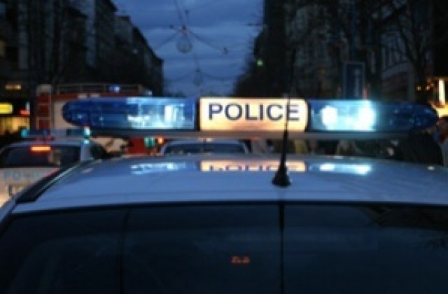 Пиян шофьор се удари в шадраван на кръстовище в Гълъбово