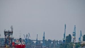 Замминистър увери Няма да се спира работата на корабни места