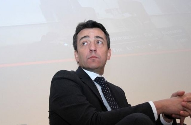 Посланикът на Франция у нас Н. Пр. Ксавие Лапер дьо Кабан идва в Казанлък