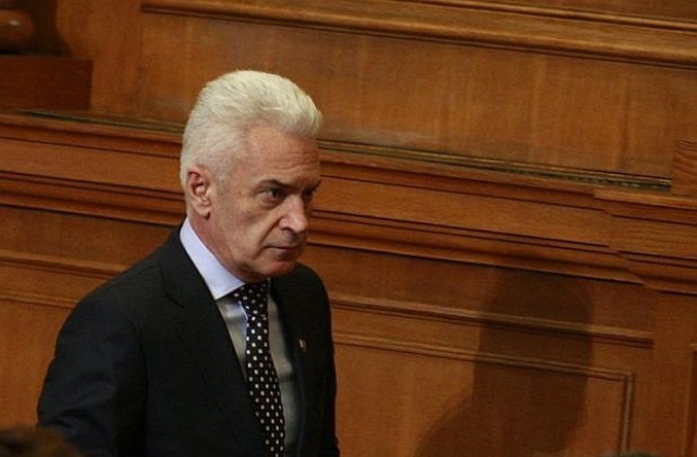 Делото срещу Волен Сидеров не тръгна за пореден път